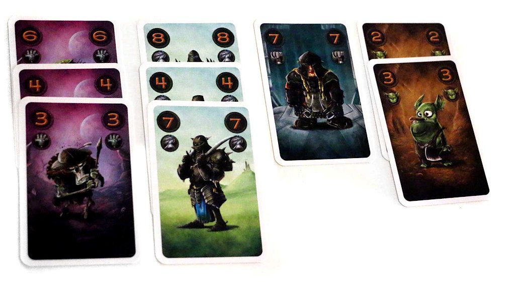 claim_componentes-4_juego_de_cartas_toptoys